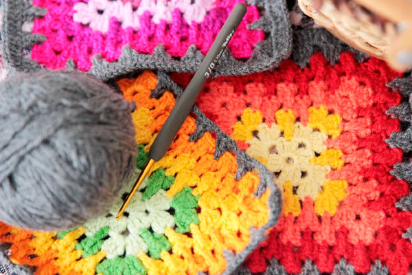 Квадрат, связанный от центра