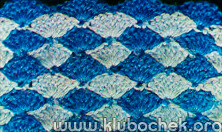 Образец разноцветного вязания крючком